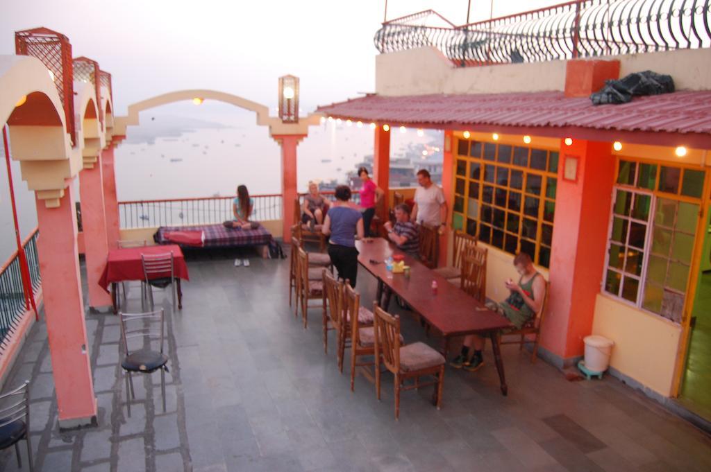 Puja Guest House Varanasi Exteriör bild