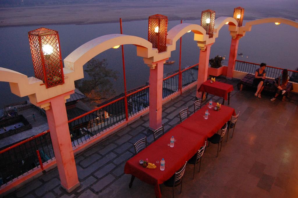 Puja Guest House Varanasi Exteriör bild